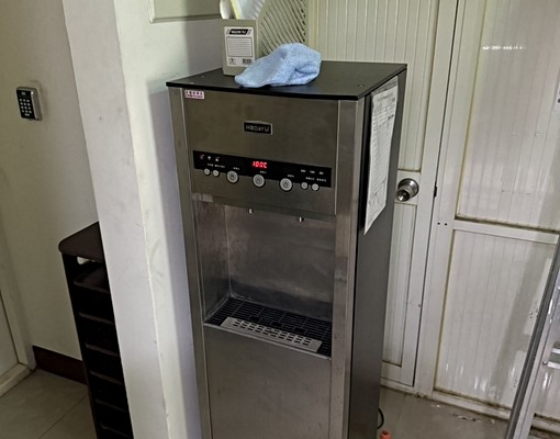 【可租補】金山街後段獨立陽台洗衣機&電梯大樓採光佳套房出租 - Image 12
