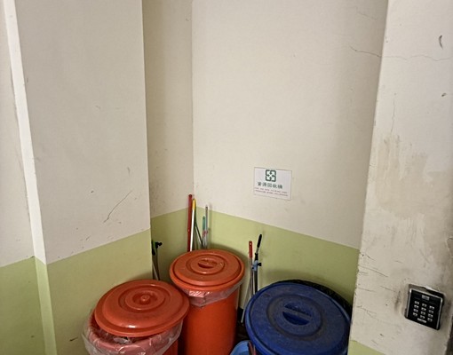 【可租補】金山街後段獨立陽台洗衣機&電梯大樓採光佳套房出租 - Image 14