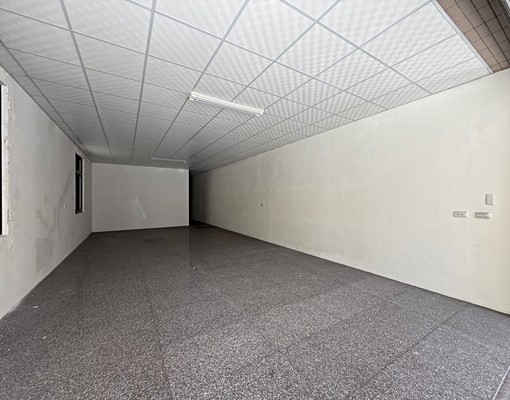 巨城電梯透店』北大路正路邊，商業地，合法B1~4樓，平面車位 - Image 1