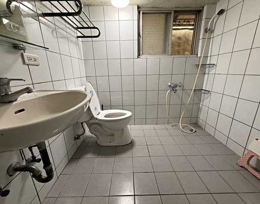 🏡竹科旁大坪數七房室內停車大透天✨火熱出租📢 - Image 5