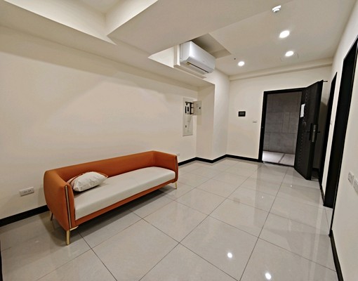 世界花園三房車$獨立廚房$ - Image 1