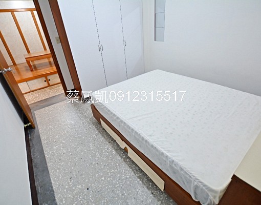 國父紀念館站/信義安和站/明曜百貨/超值4房/家電不要可談 - Image 9