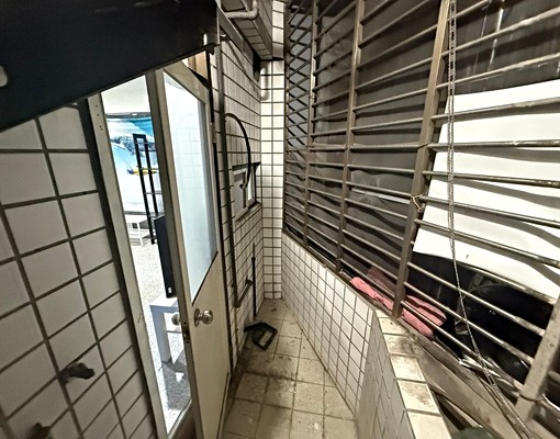 南京三民❣獨洗陽台戶，掀床收納佳！傢俱齊全，電子鎖 - Image 7