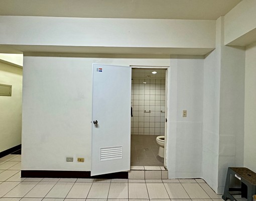 獨立陽台套房近一中中友中國醫大台 - Image 6