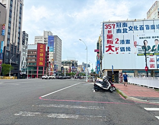 ”出租攤位“高雄台鐵站前/近車站捷運/騎樓分租攤位 - Image 13