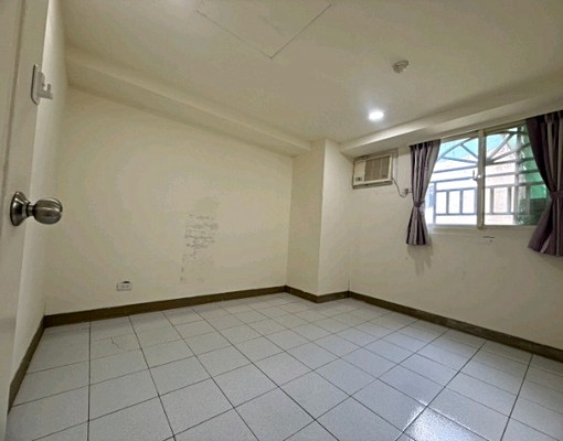 力霸花園城三房車出租 - Image 5