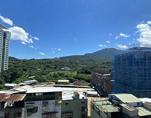 榮星大樓三房看山景-可租補免服務費 - Image 1
