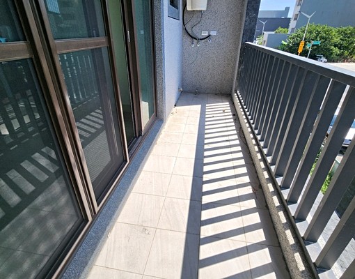 王爺壟透天有電梯二樓有前陽台大套房 - Image 7