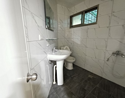 安一路低樓層套房 - Image 4