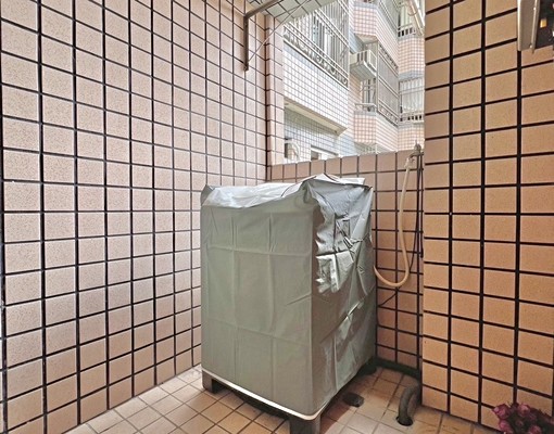 秀泰商圈3房地下室車位🔸近香湖公園/生活機能佳/免追垃圾車 - Image 9
