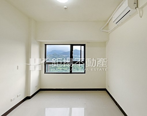 小碧潭站優質兩房/高樓河景/可報稅租補 - Image 3