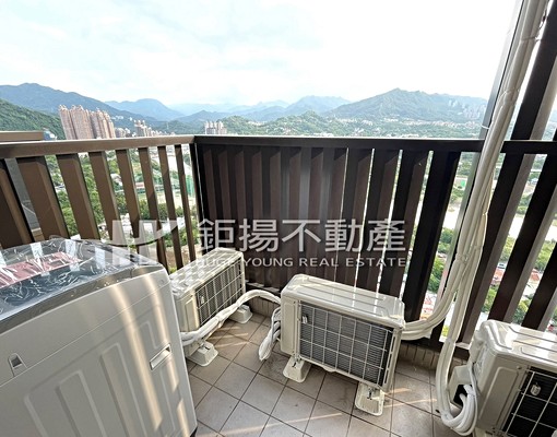 小碧潭站優質兩房/高樓河景/可報稅租補 - Image 9