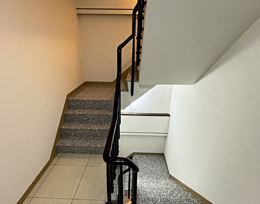 怡安商圈~近北外環~鄰路透天5房~空屋付冷氣.熱水器 - Image 13
