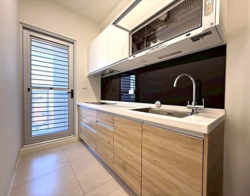 (租)近南科亮麗三房+車位 - Image 6