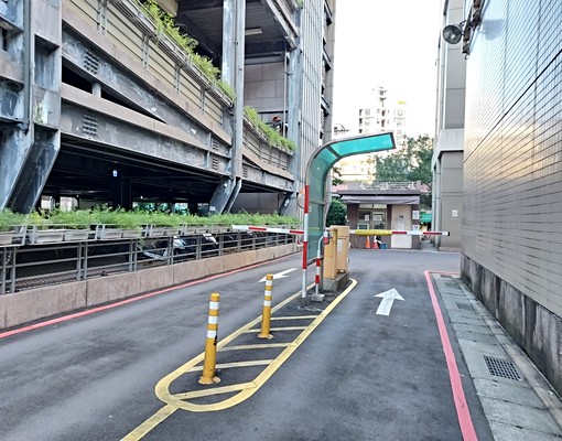 捷運路🚗機械車位停車塔🚗近南山路、和平街🚗季繳更優惠 - Image 3