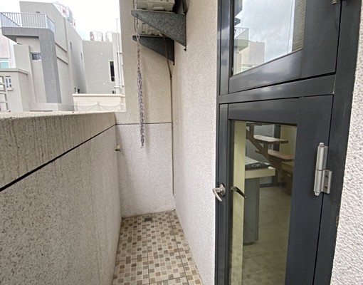 金山金山街金山竹科陽台樓中樓大陽台獨立洗衣機報稅租補 - Image 9