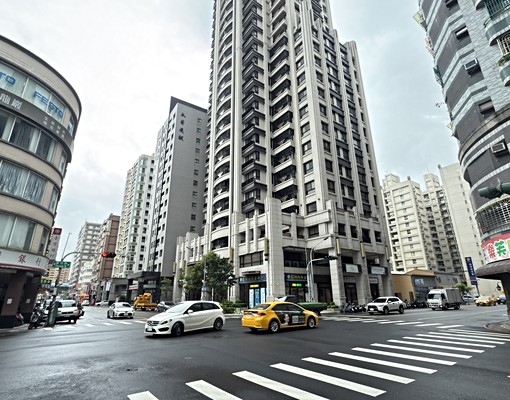 左營高鐵商圈/鑫悅/全新1+夾/金店面 - Image 5