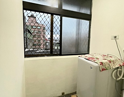 便宜溫馨兩房-獨立陽台洗衣機-進三重國小捷運站 - Image 8