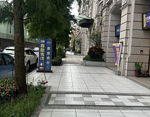 👍近埔心後站優質金店面👍 - Image 3