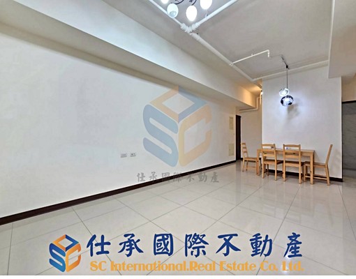 【單純出租,頂樓景觀,含平車位,近尚順】 - Image 3
