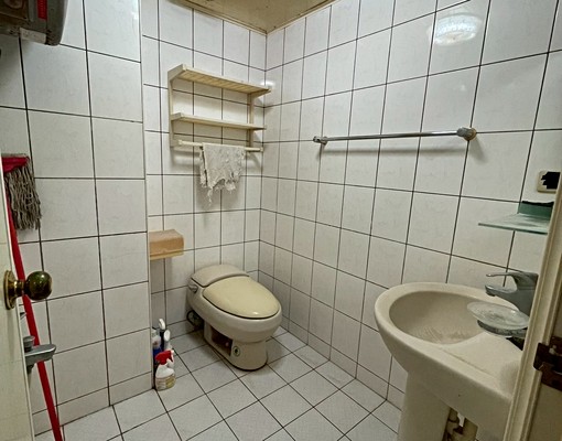 免仲｜豐原新宿優質套房｜近廟東夜市，近車站｜可租補 - Image 3