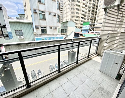 近中友百貨火車站🌈超大更衣室🌈一層兩戶🌈陽台獨洗曬 - Image 7
