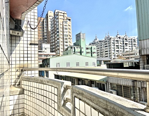 愛姐の向上市場南屯捷運站❤️陽台衛浴採光很乾淨 - Image 12