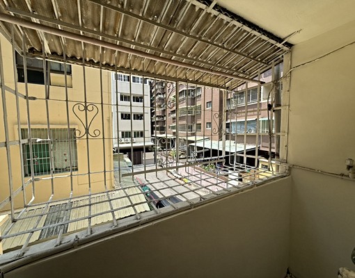 三角窗1-2樓店面住家 - Image 7