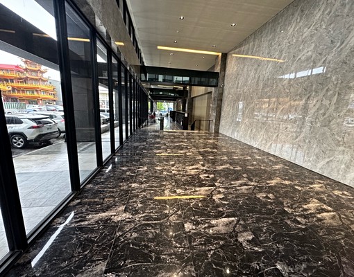 全新👍☎️含管2房一大廳含車位☎️ - Image 5