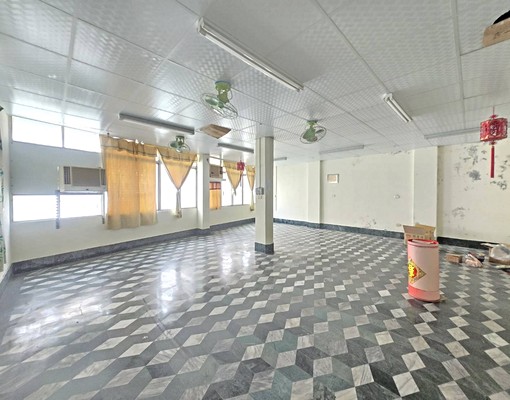(租)近台積電、後勁夜市及捷運站臨路面寬店面透天 - Image 8