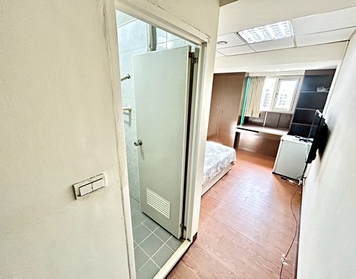 ✨電梯美屋✨租屋補助✨逢甲商圈✨採光佳✨秒殺物件✨ - Image 2