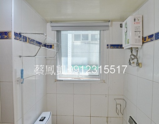 中山國小站/全新地板油漆窗簾/新興國中/泳池社區/漂亮套房 - Image 15