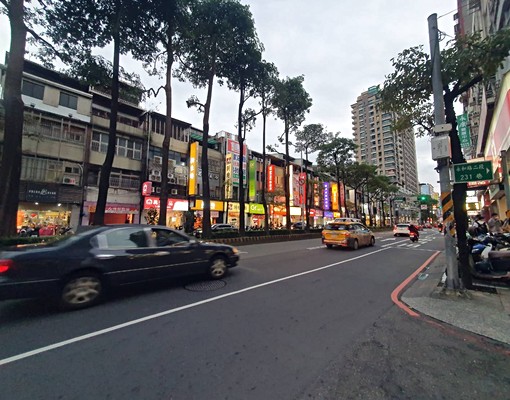 近頂溪捷運站2號出口/美妝大套房/文化路三樓 - Image 7