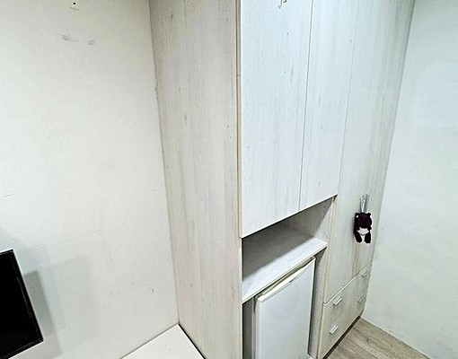 新光/大遠百☘電梯☘精品商務旅店設計☘大衛浴獨洗☘便宜租 - Image 10