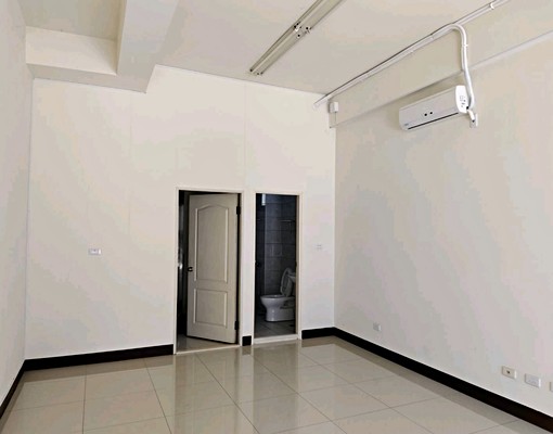 全新1樓店面出租 - Image 4