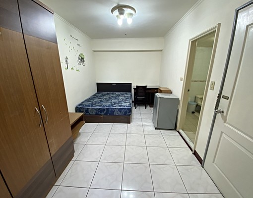 興大學區採光套房/電梯大樓/台電計費/可短租 - Image 1