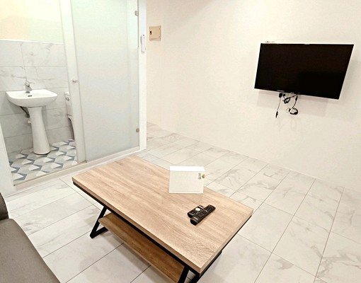 大明高中電梯兩房含車位可租補 - Image 1