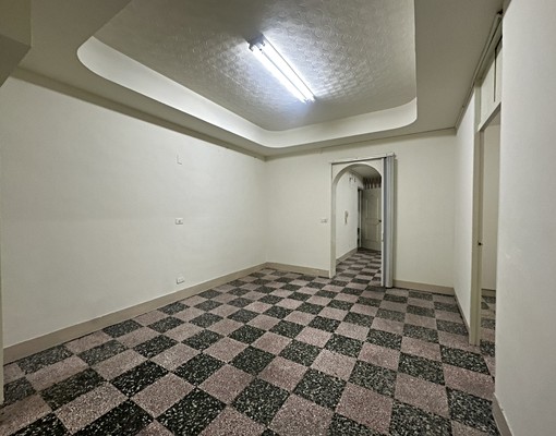 可租補.邊間2樓.近南港展覽館橫科白雲市場內力行街 - Image 7