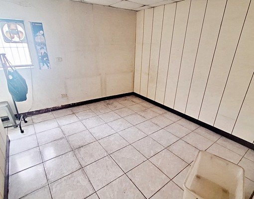 【恩典滿溢】南崁交流道旁整棟可倉庫可住家透天 - Image 2