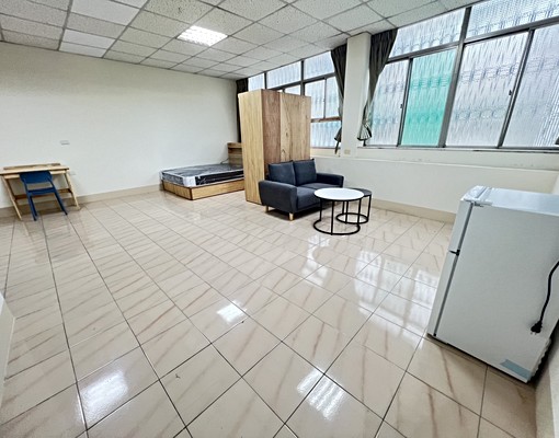 錦田3-5建國商圈採光獨洗大套房近火車站📞愛窩 - Image 2