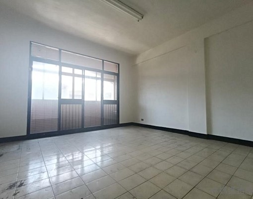 近家樂福🌻6房透天出租🌻空屋 - Image 8