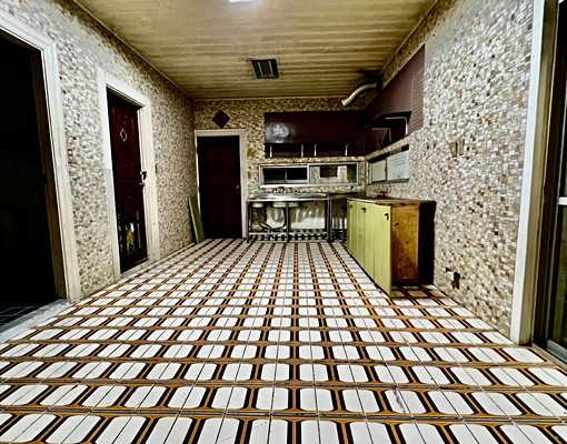 新烏路三段大坪數四面採光透天住家 - Image 7