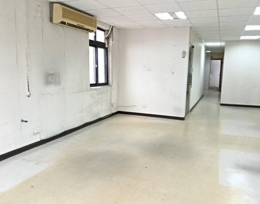 免仲費雙十路二段Ｘ號2樓23坪店面2萬8 - Image 5