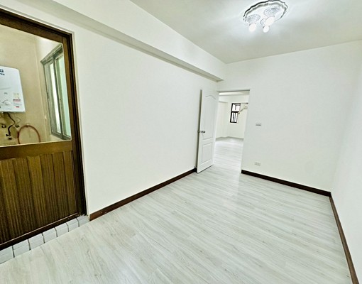 可租補✨全新整理2房✨台水台電✨廚房流理臺✨陽台✨ - Image 9