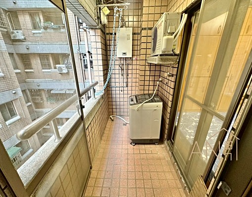 𝙃𝙤𝙩.ᐟ靠近五權站🦔全室重新裝潢空調換新/可租補貓 - Image 5