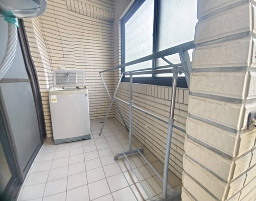 3年電梯超大套房/独立洗衣機、有超大獨立陽台 - Image 5