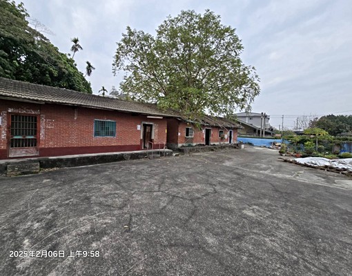 位於山腳路及中南路二段交叉口附近 - Image 9