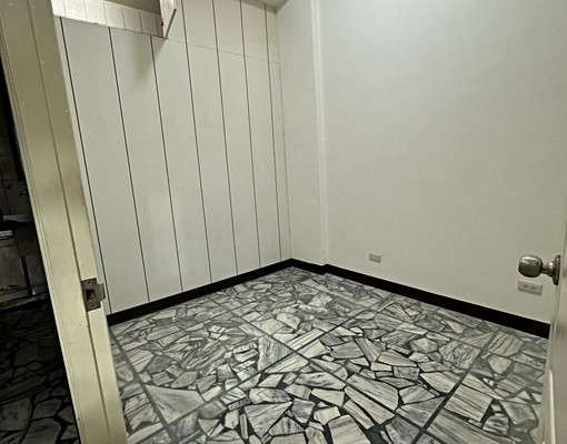 近捷運三重國小站一樓住宅 - Image 5