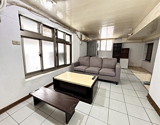 ⭐️板橋民生路🐶🐱可寵🏠代收包裹垃圾🧡家具電器全⭐️ - Image 1