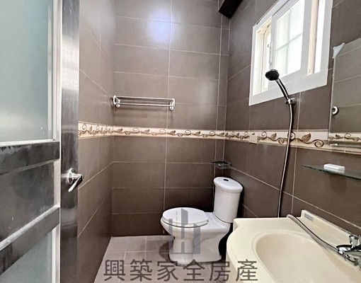 Y【高鐵特區】可貓電梯套房｜獨立陽台洗衣機｜可租補 - Image 3